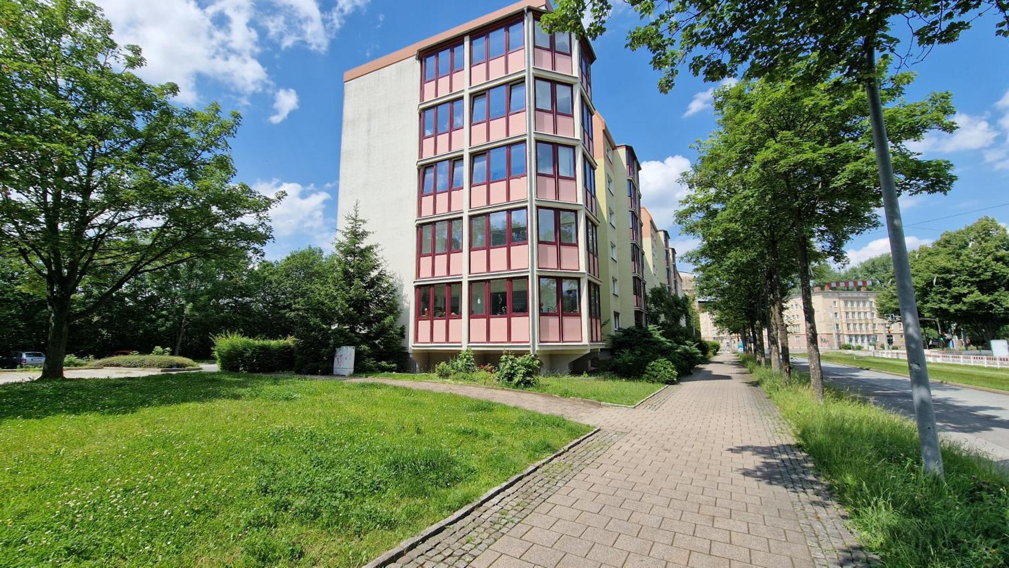 2 Bedroom Cityview Apartment Ps5-Qled Tv-Parking 켐니츠 외부 사진